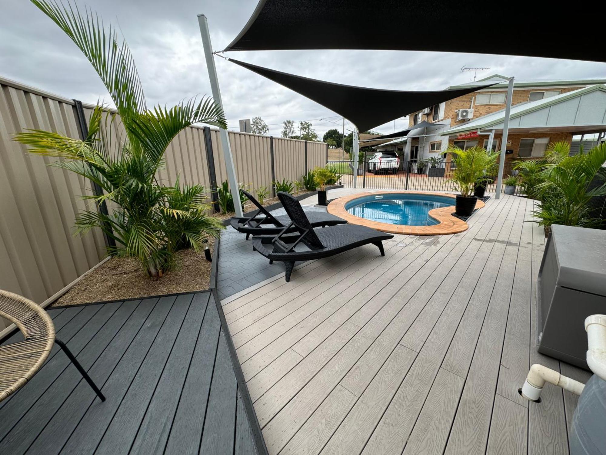 Raintree Motel Biloela エクステリア 写真