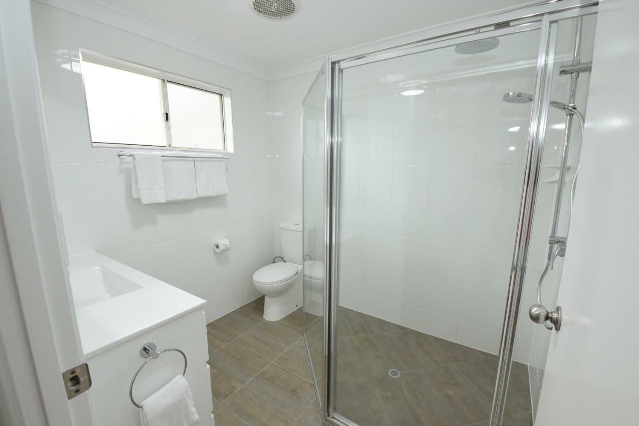 Raintree Motel Biloela エクステリア 写真