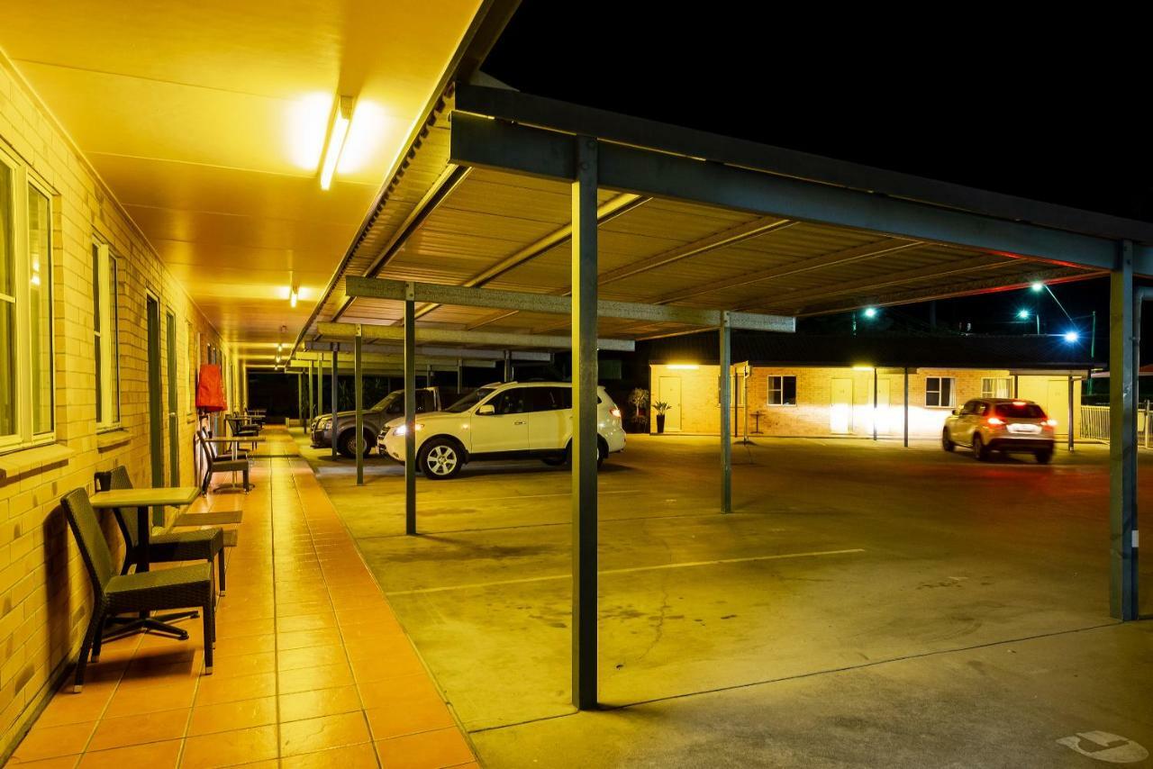 Raintree Motel Biloela エクステリア 写真