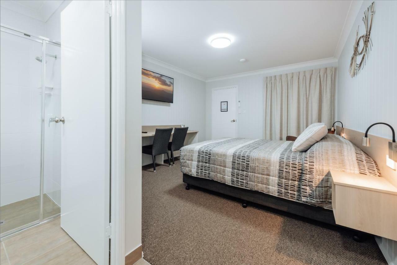 Raintree Motel Biloela エクステリア 写真