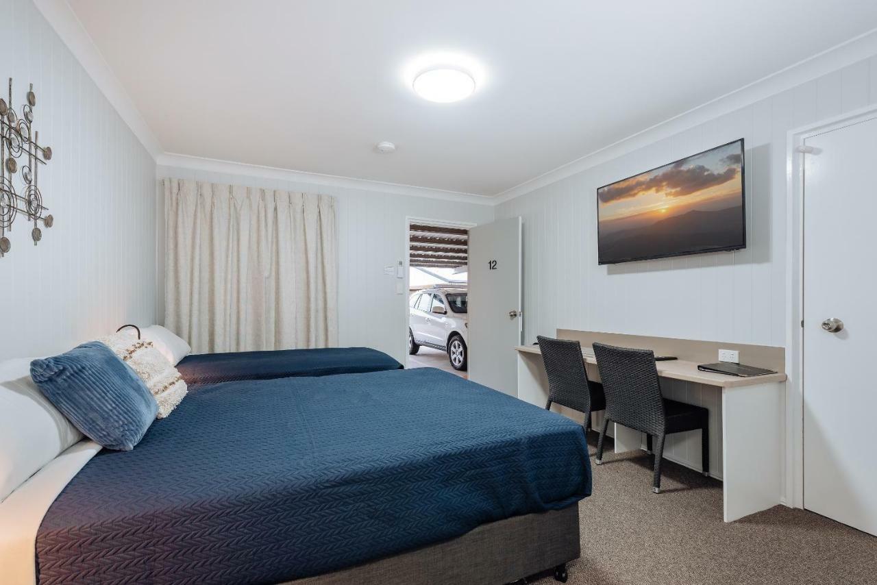 Raintree Motel Biloela エクステリア 写真