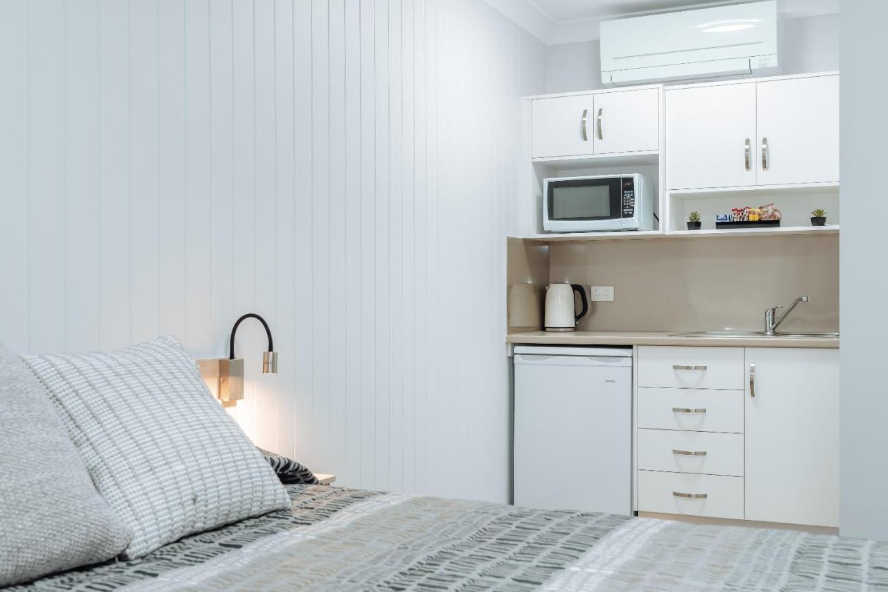 Raintree Motel Biloela エクステリア 写真